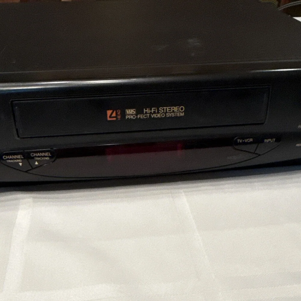 GE VG4255 4-Head VHS Hi-Fi Stereo VCR Video Cassette Recorder